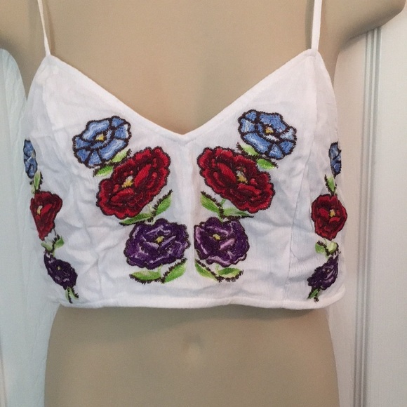 NWT Forever 21 white top- large - Picture 3 of 5